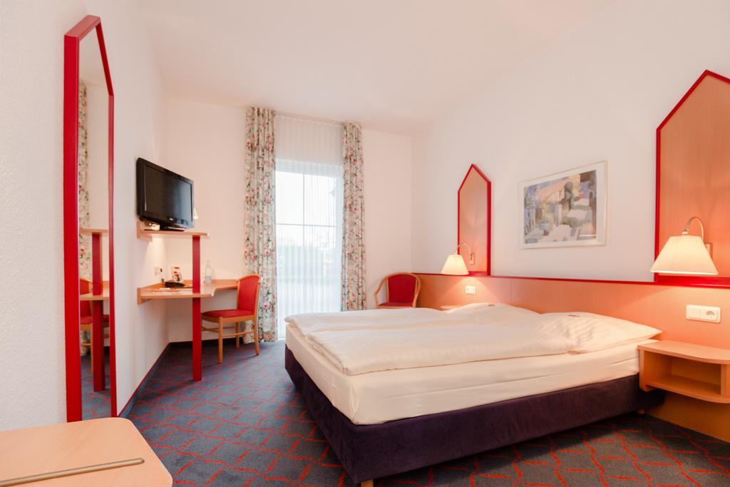 Hotel Montana Lauenau Ngoại thất bức ảnh