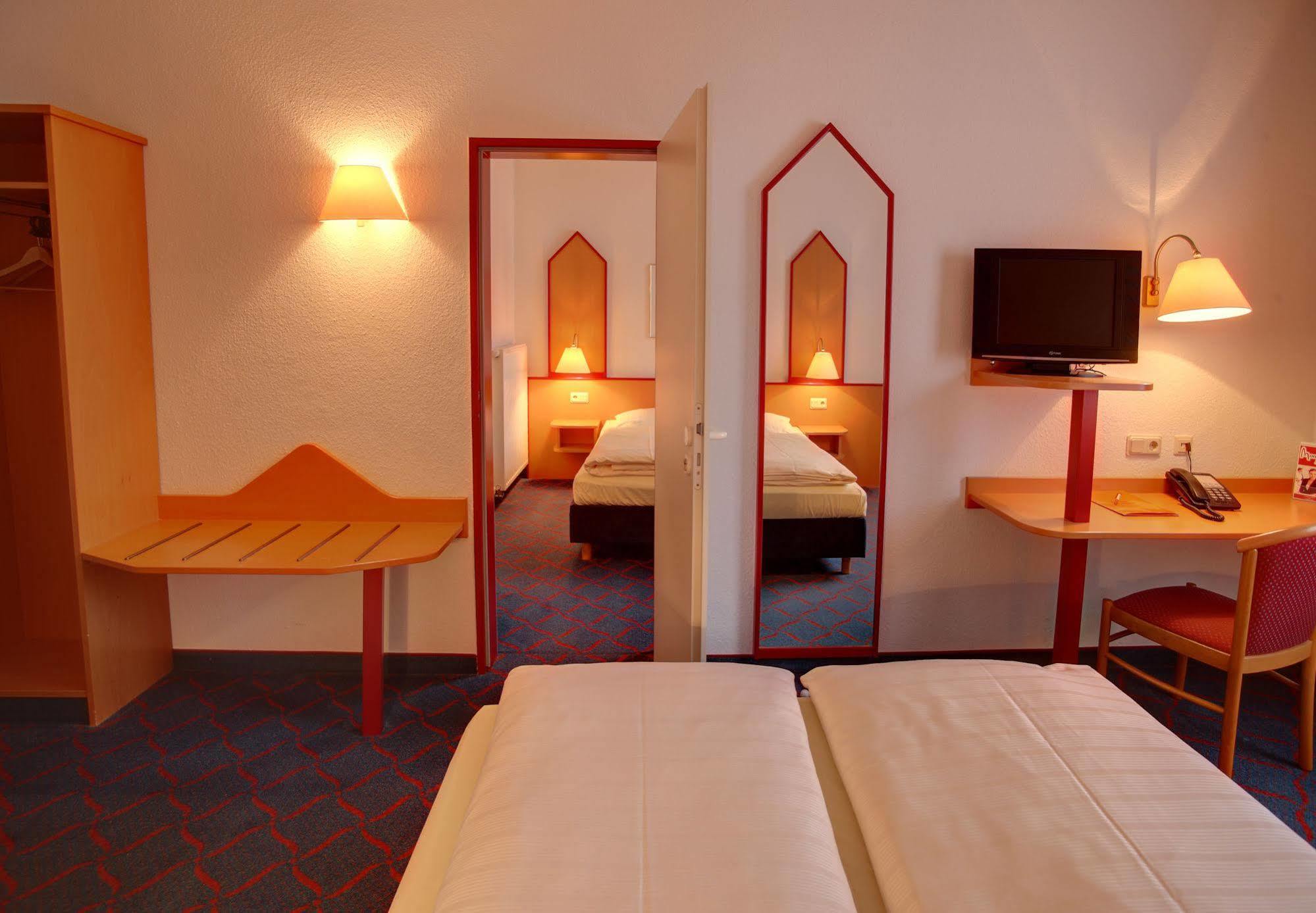 Hotel Montana Lauenau Ngoại thất bức ảnh