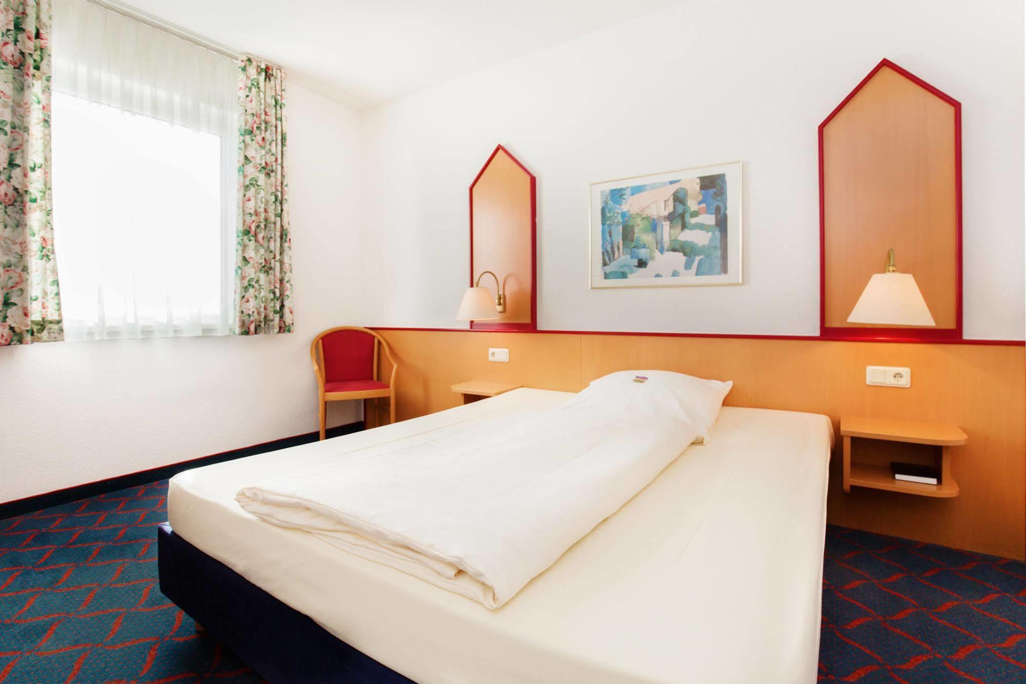 Hotel Montana Lauenau Ngoại thất bức ảnh