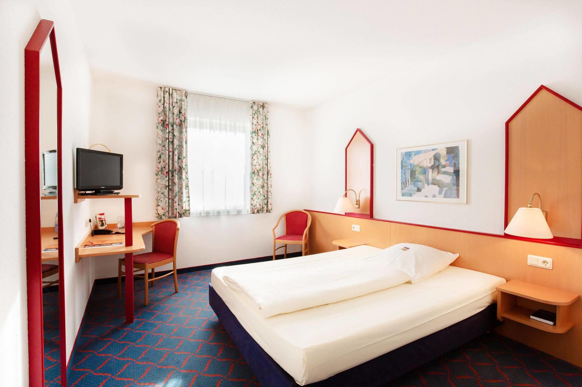 Hotel Montana Lauenau Ngoại thất bức ảnh