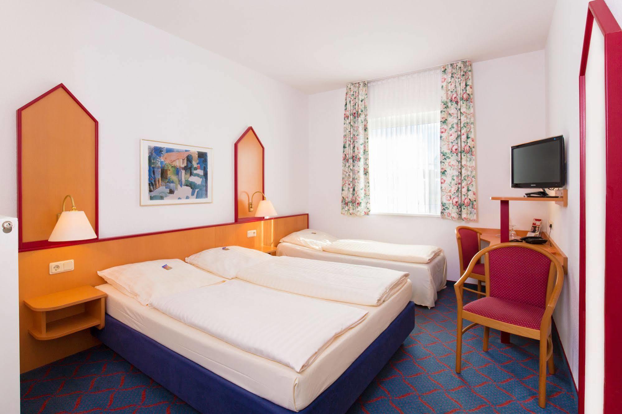 Hotel Montana Lauenau Ngoại thất bức ảnh